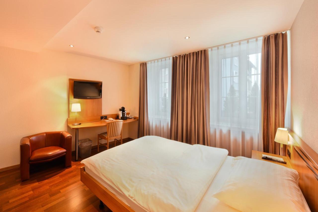 Apart Hotel Amadeo Цофинген Экстерьер фото