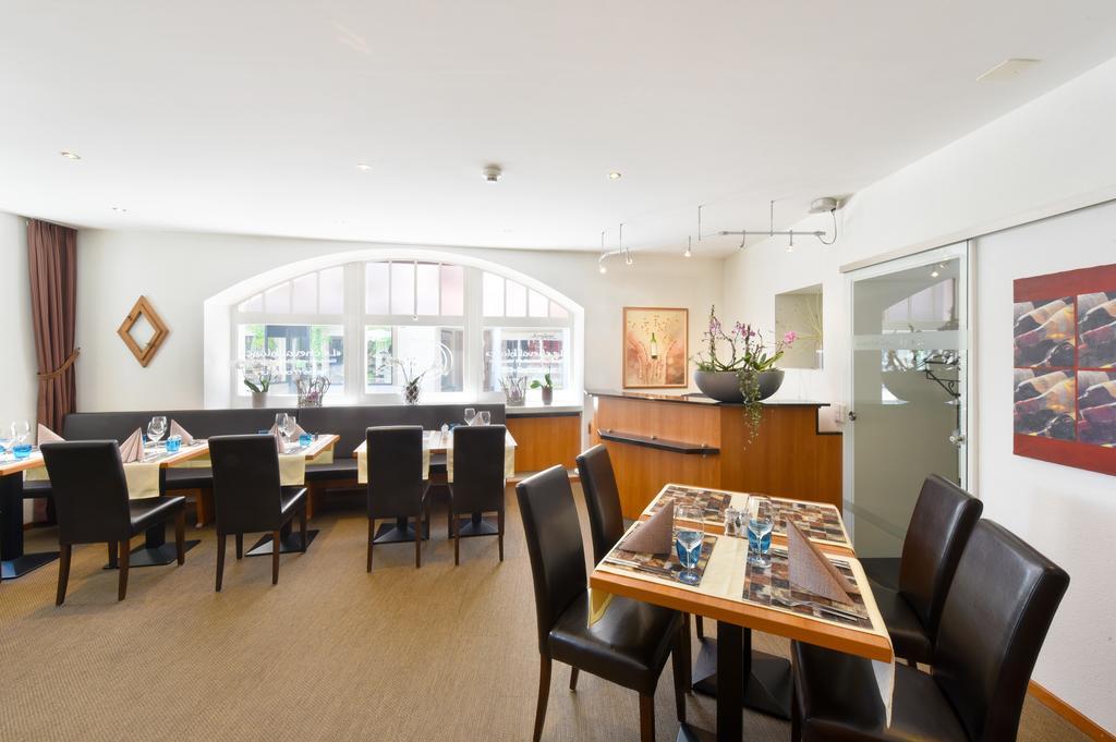 Apart Hotel Amadeo Цофинген Экстерьер фото